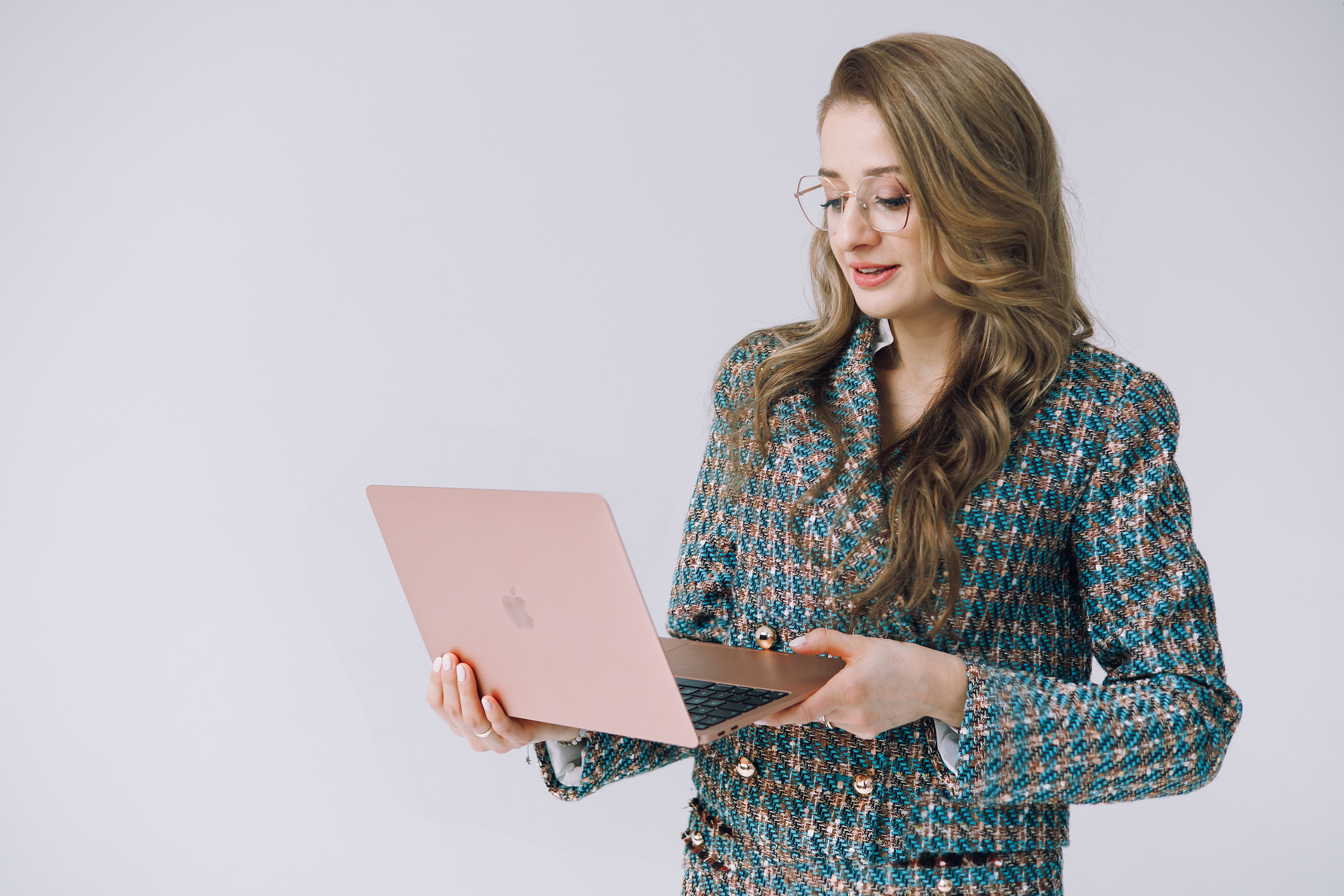 Natalia Ćwiek pośrednik nieruchomości